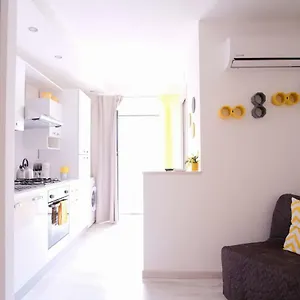 Charme & Chic - Centro , Bari Italië
